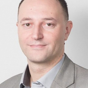 Дмитрий Курапеев