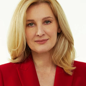 Анна Луканина