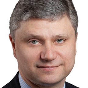 Олег Белозёров