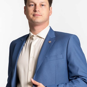 Олег Артюгин