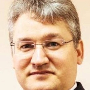 Андрей Панов