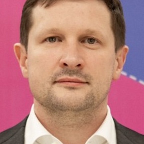 Олег Ястребов