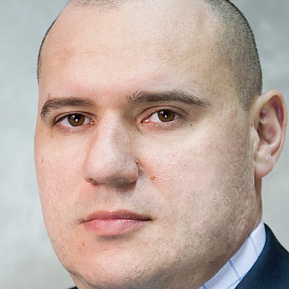 Дмитрий Халилов