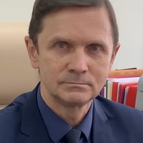 Игорь Комаров