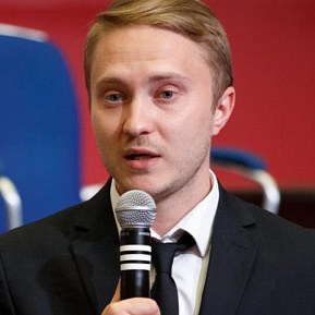 Эдуард Долгин
