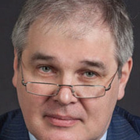 Александр Баженов