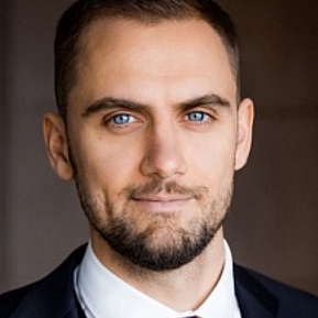 Сергей Тутов