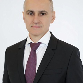 Александр Резников