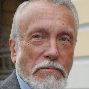Владимир Гусев