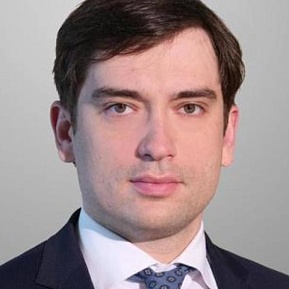 Максим Колесников