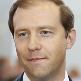 Мантуров Денис