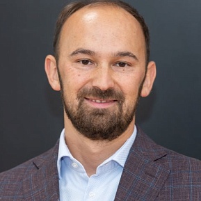 Александр Сафонов