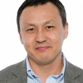 Дмитрий Хан