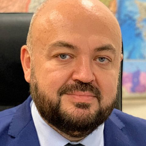 Константин Новоселов