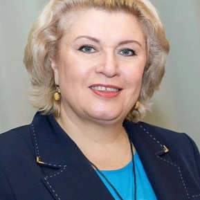 Елена Бакуменко
